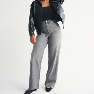 NWOT Curve Love High Rise Loose Jean